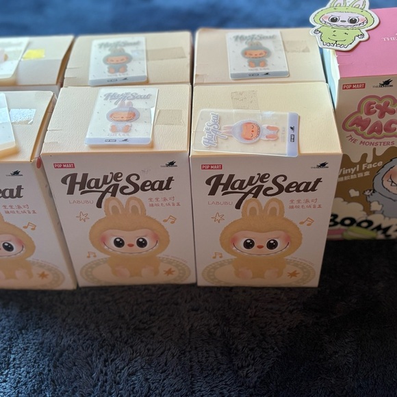 Labubu Have A Seat Vinyl Figures - Picture 2 of 3